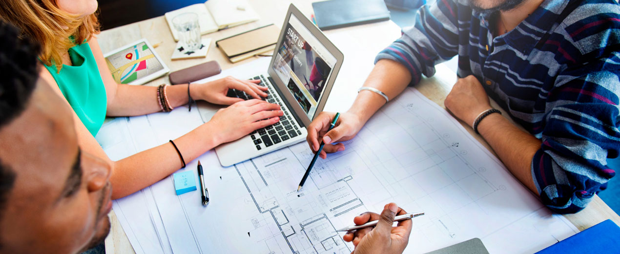 Web design India vs USA - Indian web designers working with American business clients